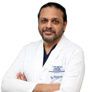 الدكتور سوميت سينها