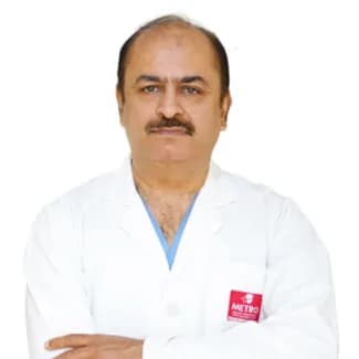 الدكتور فيشال دير