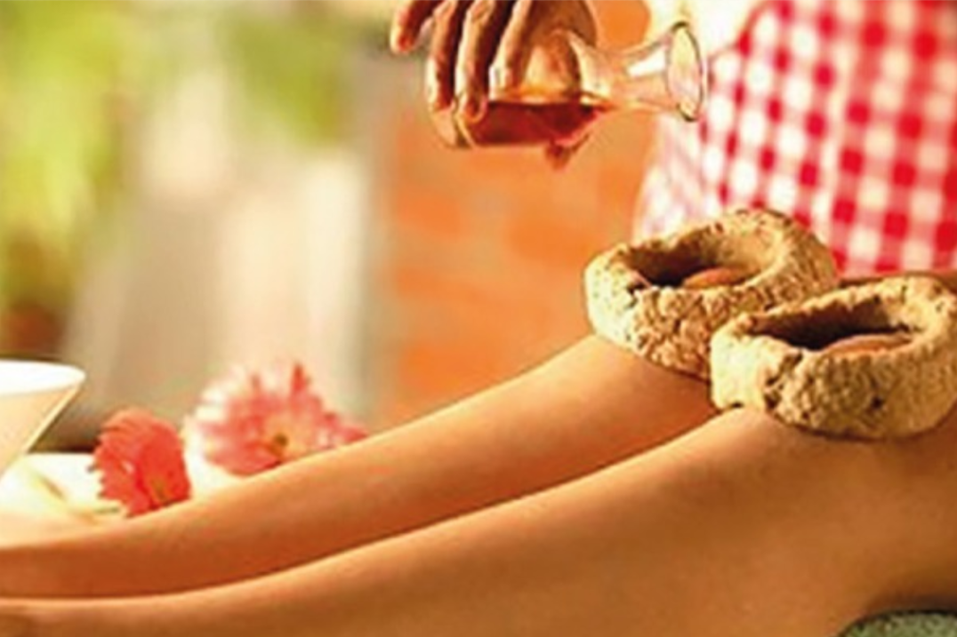 Ayurvedic Treatment for Knee Pain-br(Upanaha, Vasthi, Swedana, Virechana, Abhyanga)